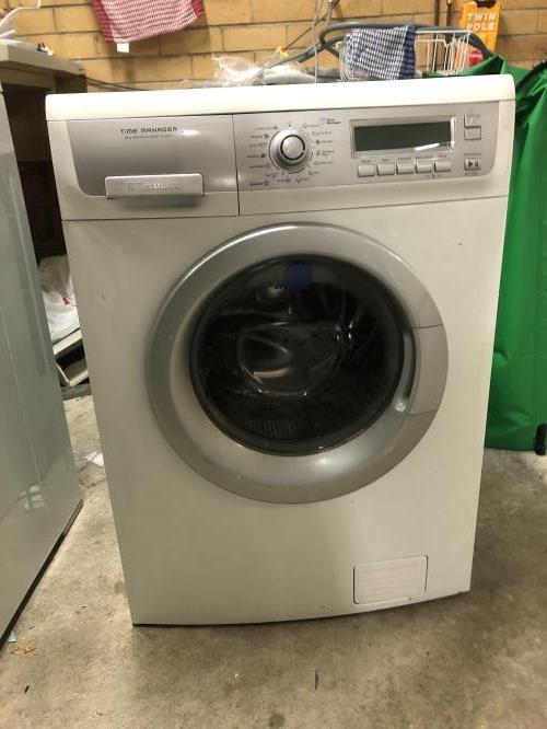 Second-hand Electrolux 8kg Front Load Washing Machine - Photo 1)