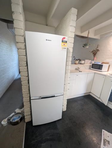 Second-hand Westinghouse 340L Bottom Mount Fridge