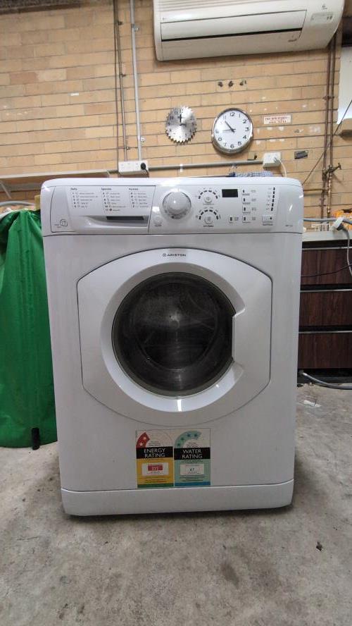 Second-hand Ariston 7kg Front Load Washing Machine