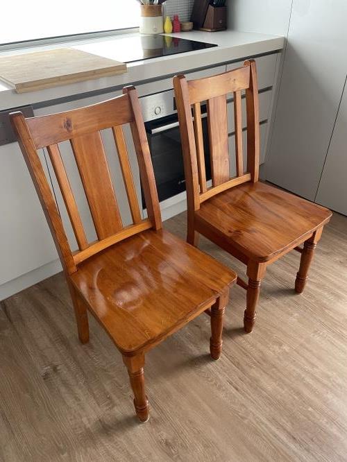 Second-hand Set of 2 Chairs