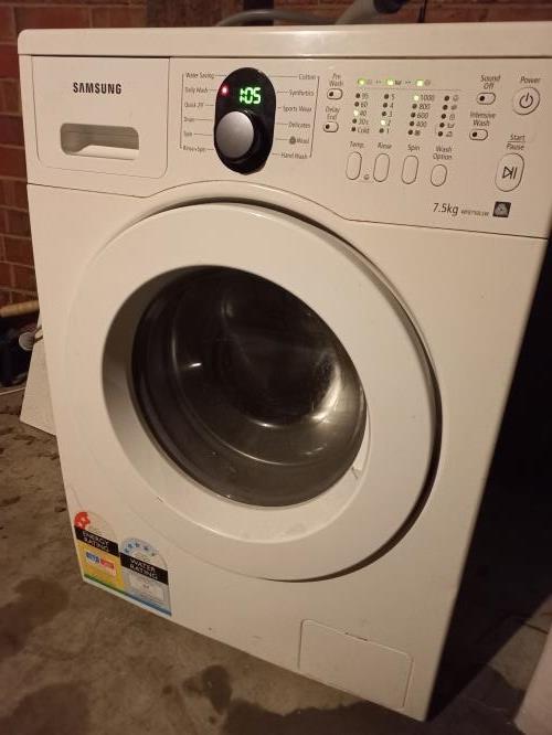 Second-hand Samsung 7.5kg Front Load Washing Machine - Photo 1)