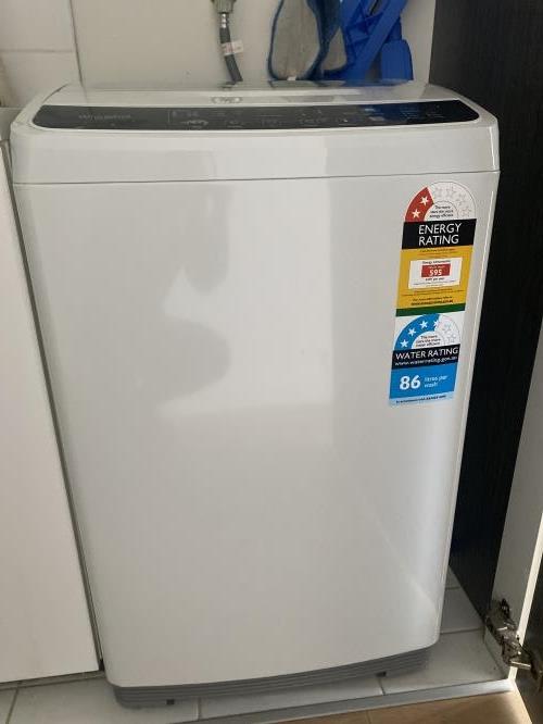 Second-hand Whirlpool 7kg Top Load Washing Machine