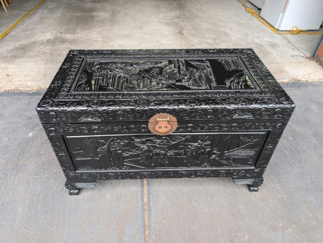 Second-hand Stylish Chest