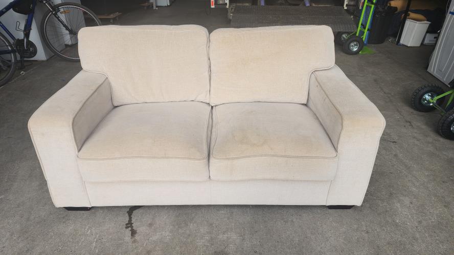 Second-hand Two Seater Sofa - Photo 1)