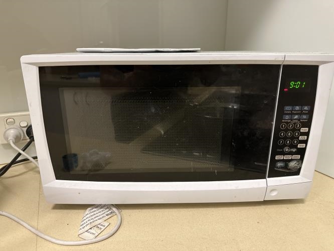 Second-hand Anko Microwave - Photo 1)