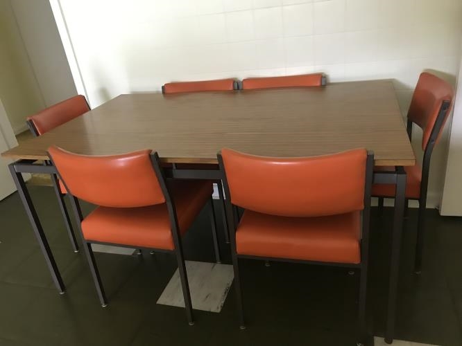 Second-hand Dining Table with 6 Chairs