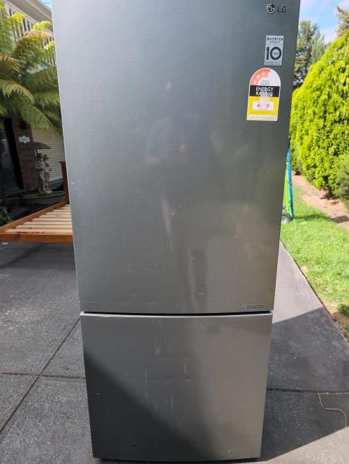 Second-hand LG 450L Bottom Mount Fridge