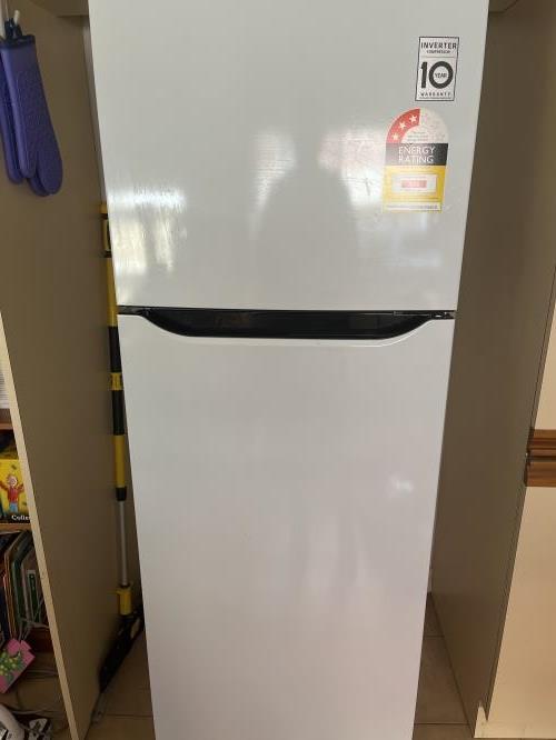 Second-hand LG 279L Top Mount Fridge