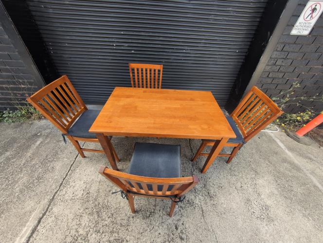 Second-hand Dining Table with 4 Chairs