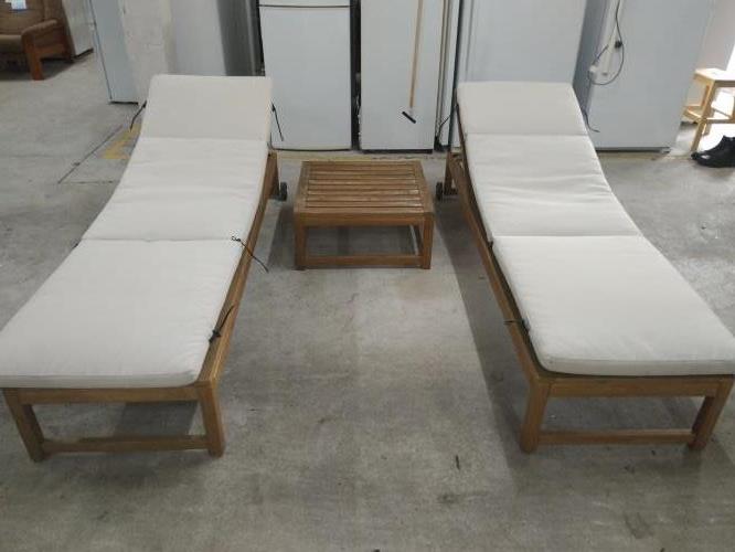 Second-hand Set of 2 Sun Lounges with Matching Small Table