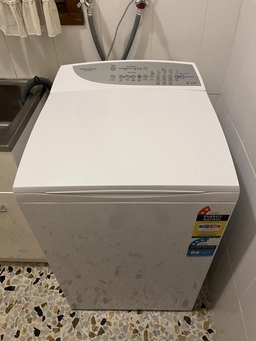 Second-hand Fisher & Paykel 7kg Top Load Washing Machine