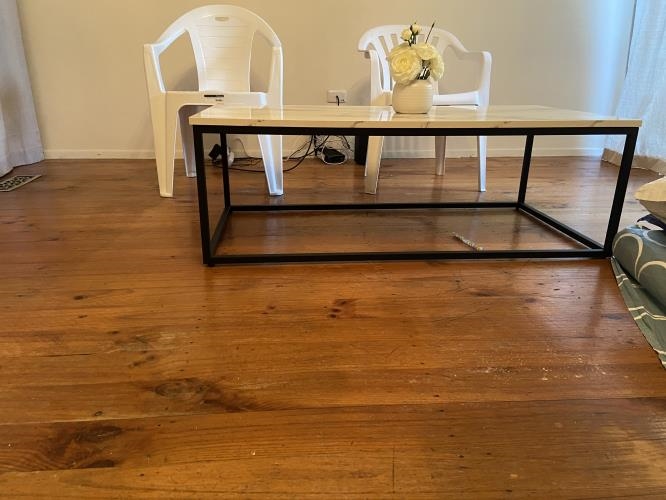 Second-hand Coffee Table