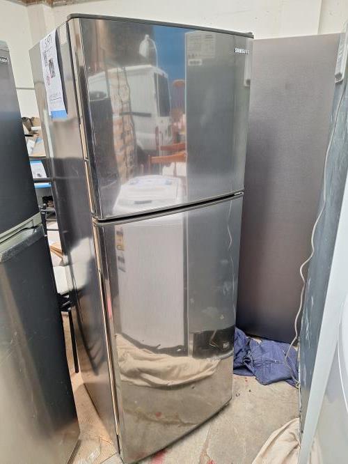 Second-hand Samsung 296L Top Mount Fridge