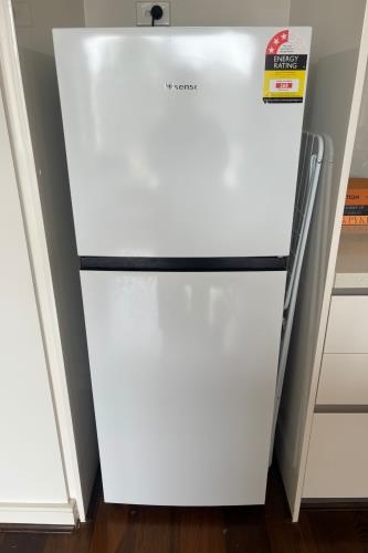 Second-hand Chiq 205L Top Mount Fridge