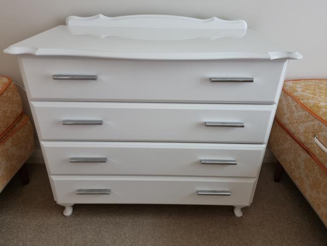 Second-hand Chest of 4 Drawers