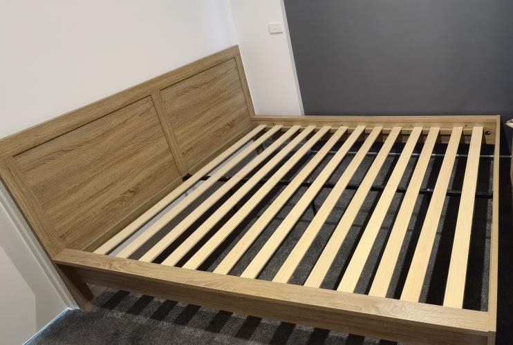 Second-hand King Size Bed Frame