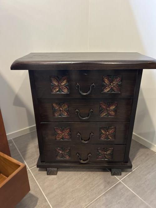 Second-hand Chest of 4 Drawers