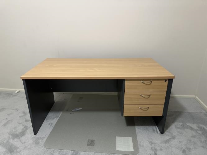 Second-hand Study Desk