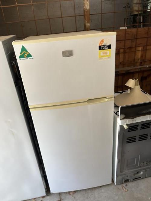 Second-hand Kelvinator 420L Top Mount Fridge