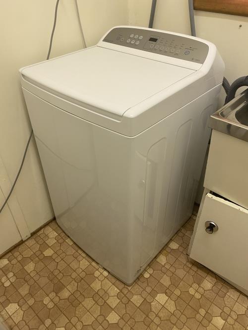 Second-hand Fisher & Paykel 8.5kg Top Load Washing Machine