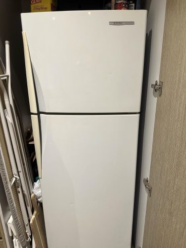 Second-hand Westinghouse 282L Top Mount Fridge