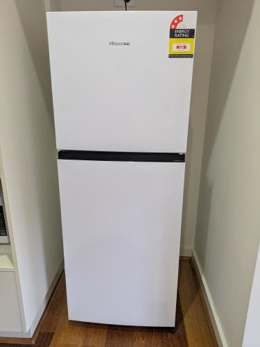Second-hand Hisense 205L Top Mount Fridge
