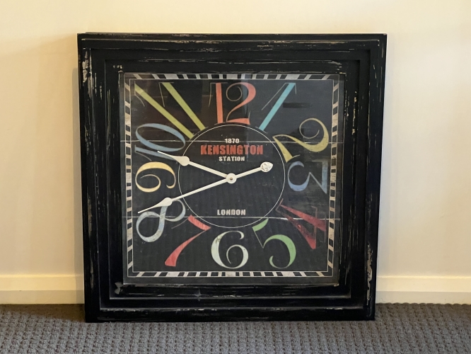 Second-hand Large Distressed Clock