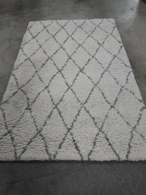 Second-hand Rug