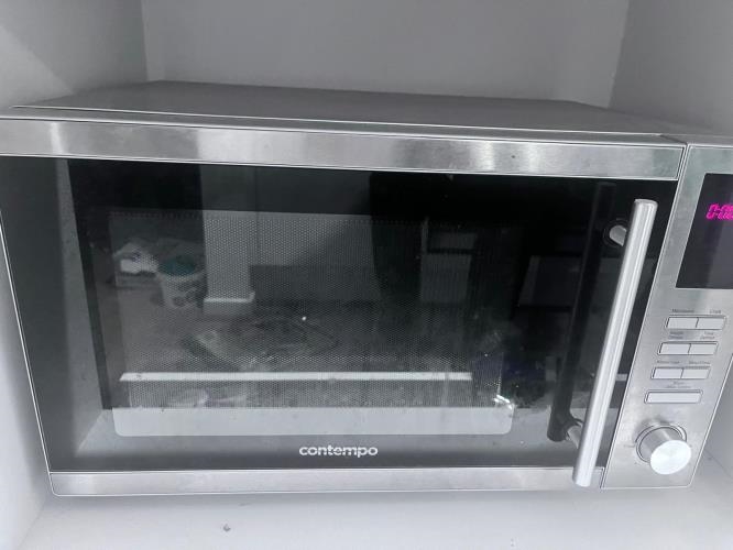 Second-hand Contempo Microwave