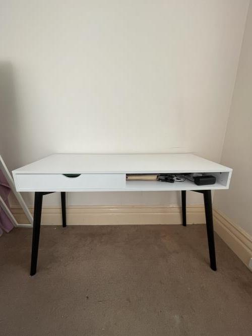 Second-hand Desk