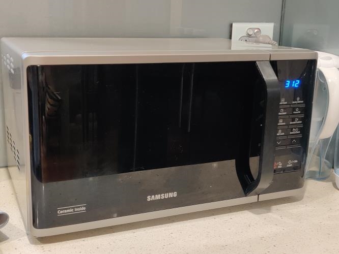 Second-hand Samsung Microwave