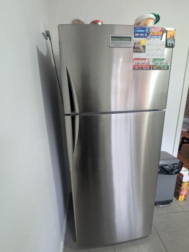 Second-hand Westinghouse 393L Top Mount Fridge