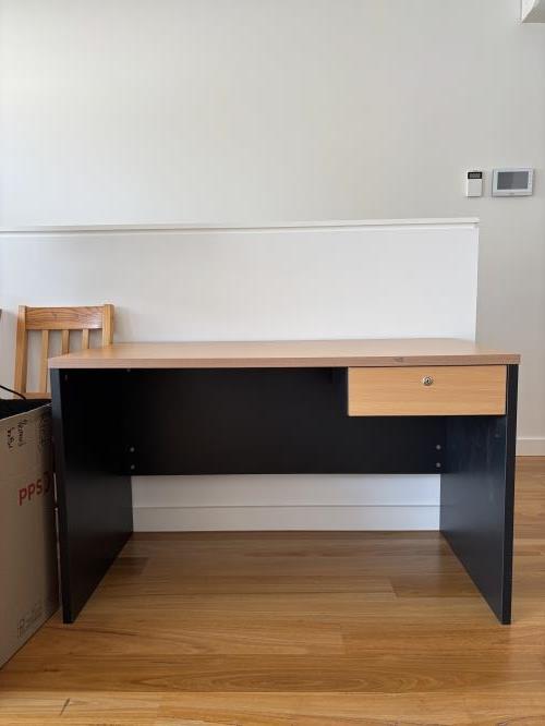 Second-hand Study Desk