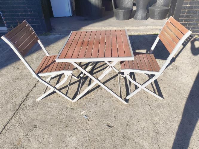 Second-hand Folding Outdoor Table with 2 Chairs
