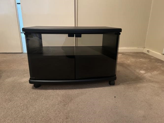 Second-hand TV Stand