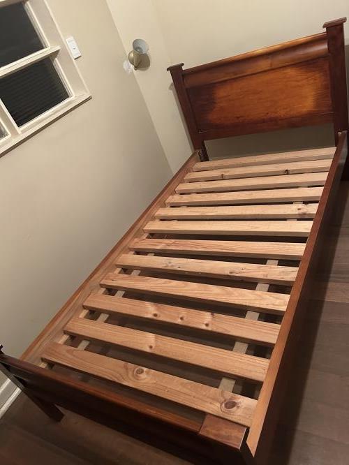 Second-hand King Single Bed Frame