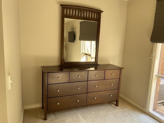 Second-hand Chest of Drawers with Mirror
