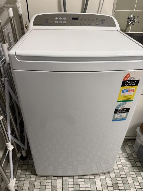 Second-hand Fisher & Paykel 7kg Top Load Washing Machine