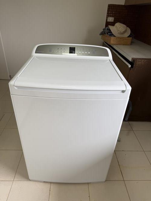 Second-hand Fisher & Paykel 10kg Top Load Washing Machine