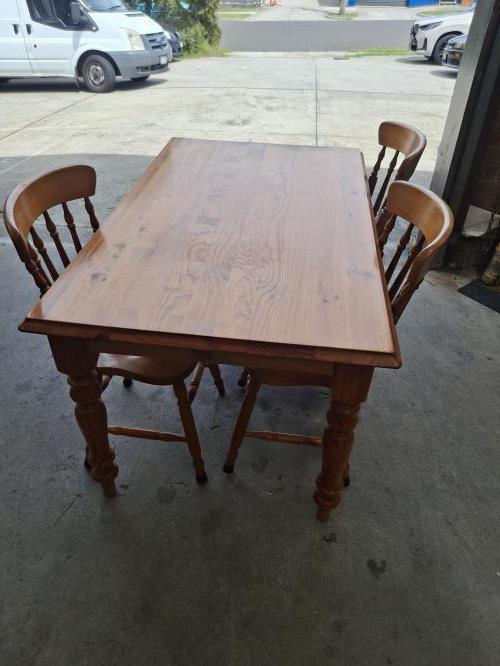 Second-hand Dining Table with 3 Chairs