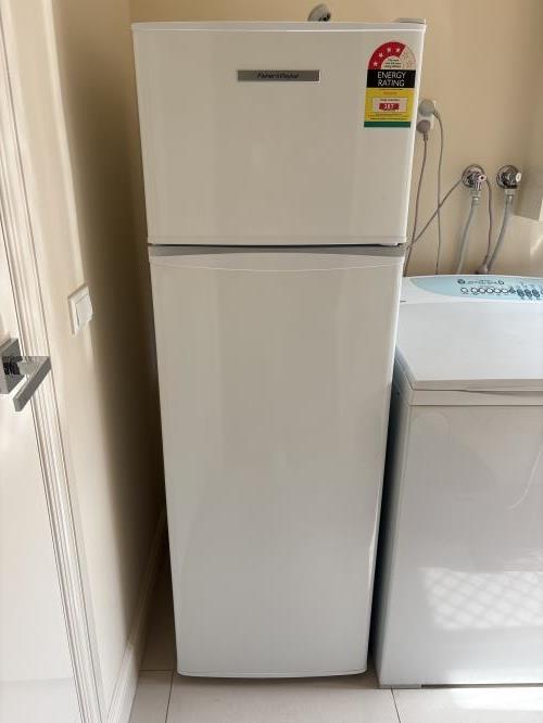 Second-hand Fisher & Paykel 248L Top Mount Fridge