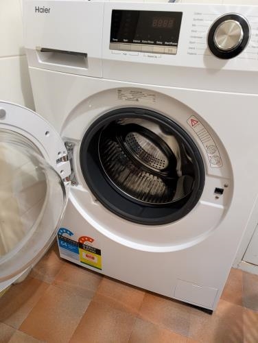 Second-hand Haier 7.5kg Front Load Washing Machine