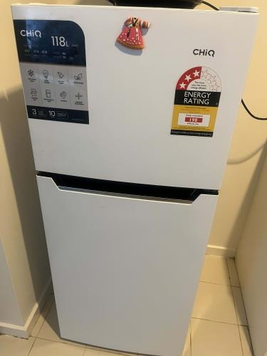 Second-hand Chiq 118L Top Mount Fridge