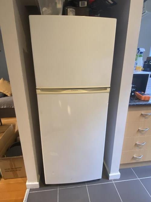 Second-hand Westinghouse 280L Top Mount Fridge