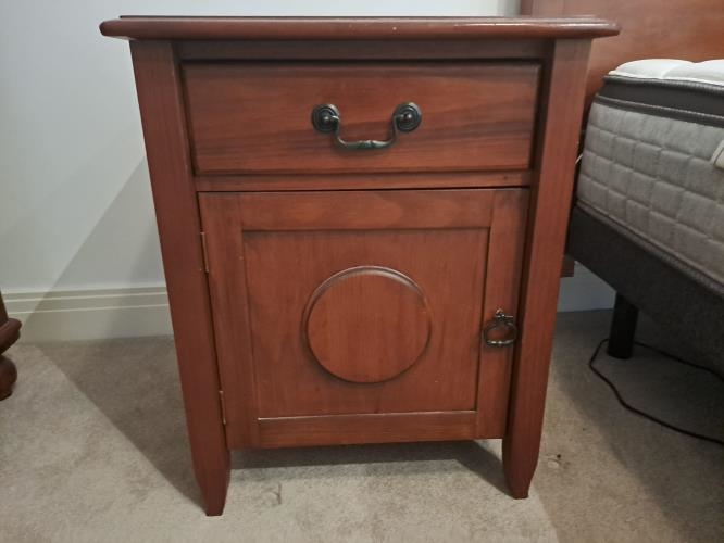 Second-hand Bedside Table