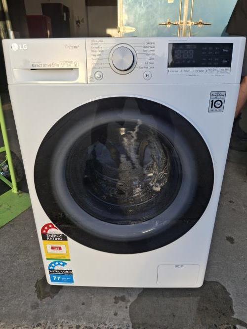 Second-hand LG 9kg Front Load Washing Machine