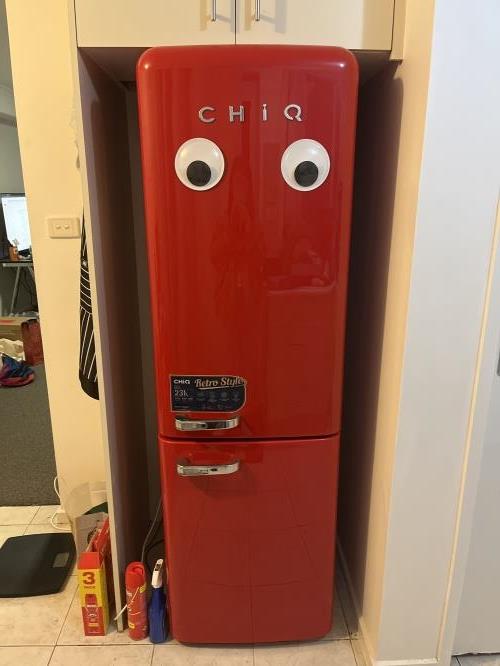 Second-hand Chiq 231L Bottom Mount Fridge