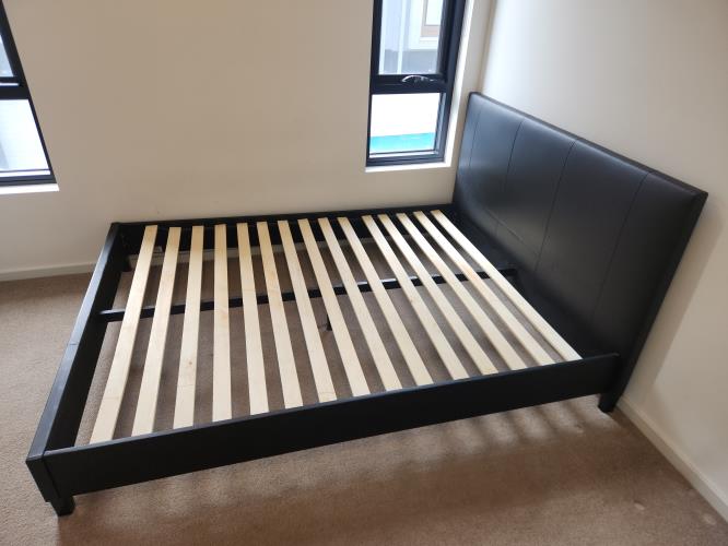 Second-hand Queen Size Bed Frame
