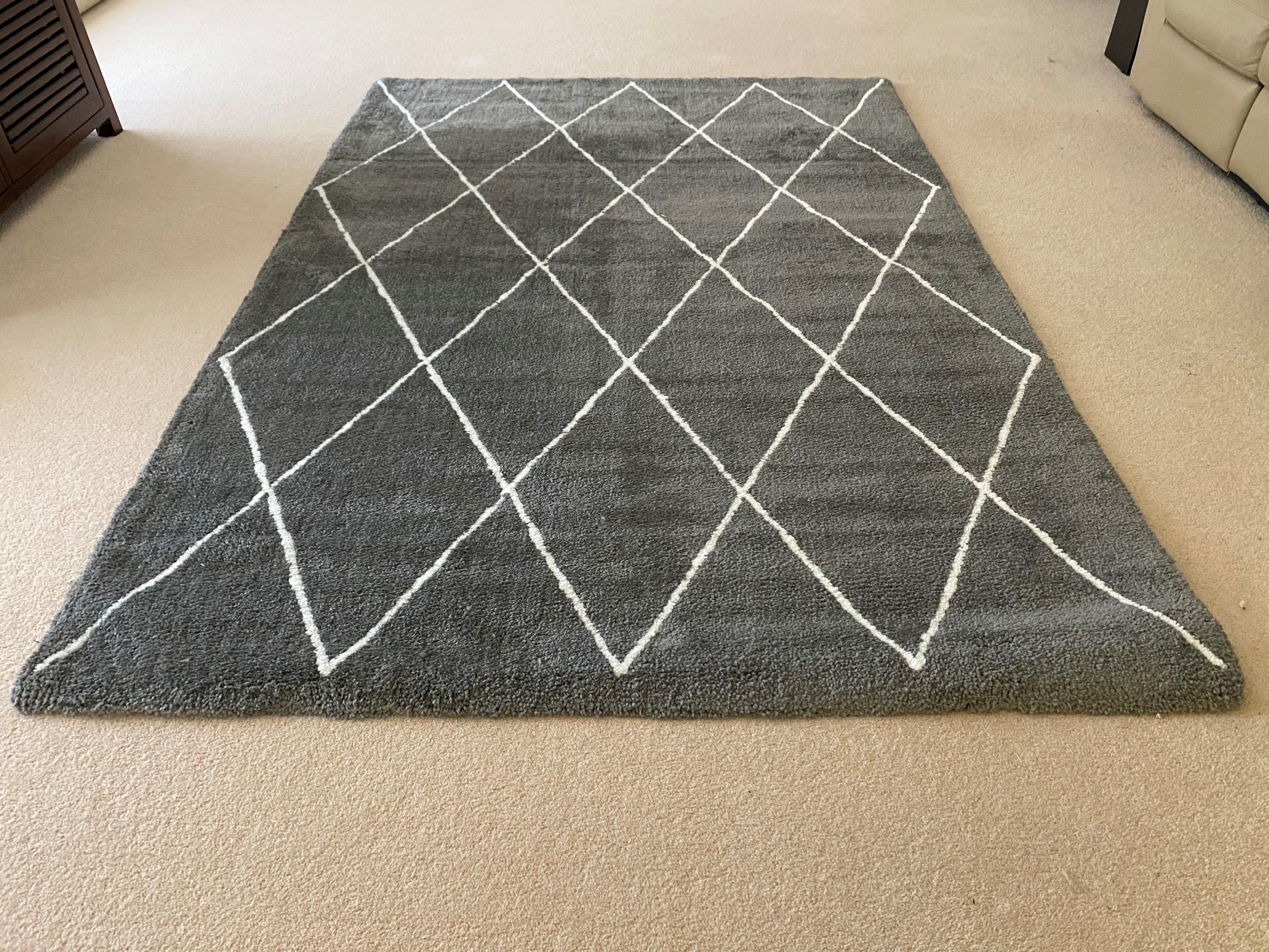 Diamond Pattern Rug