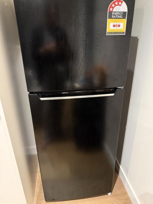 Second-hand Chiq 202L Top Mount Fridge